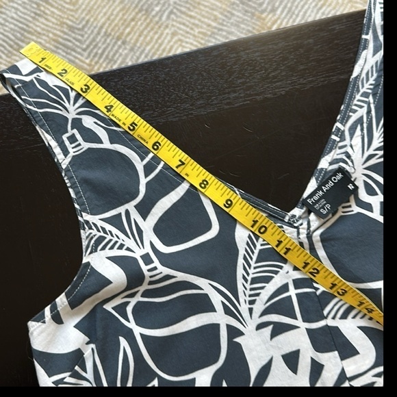 Frank and Oak The Organic Cotton Leaf Dress in Dark Grey Size Small - Picture 10 of 13